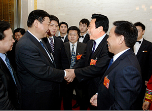 曹宝华与习近平总书记合影